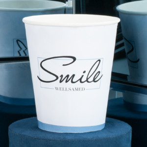 wellsacup Trinkbecher Papier Smile Typo, 1.000 Stück