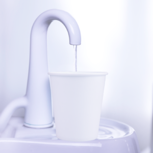 wellsacup Trinkbecher Papier unifarben Weiß, 1.000 Stück